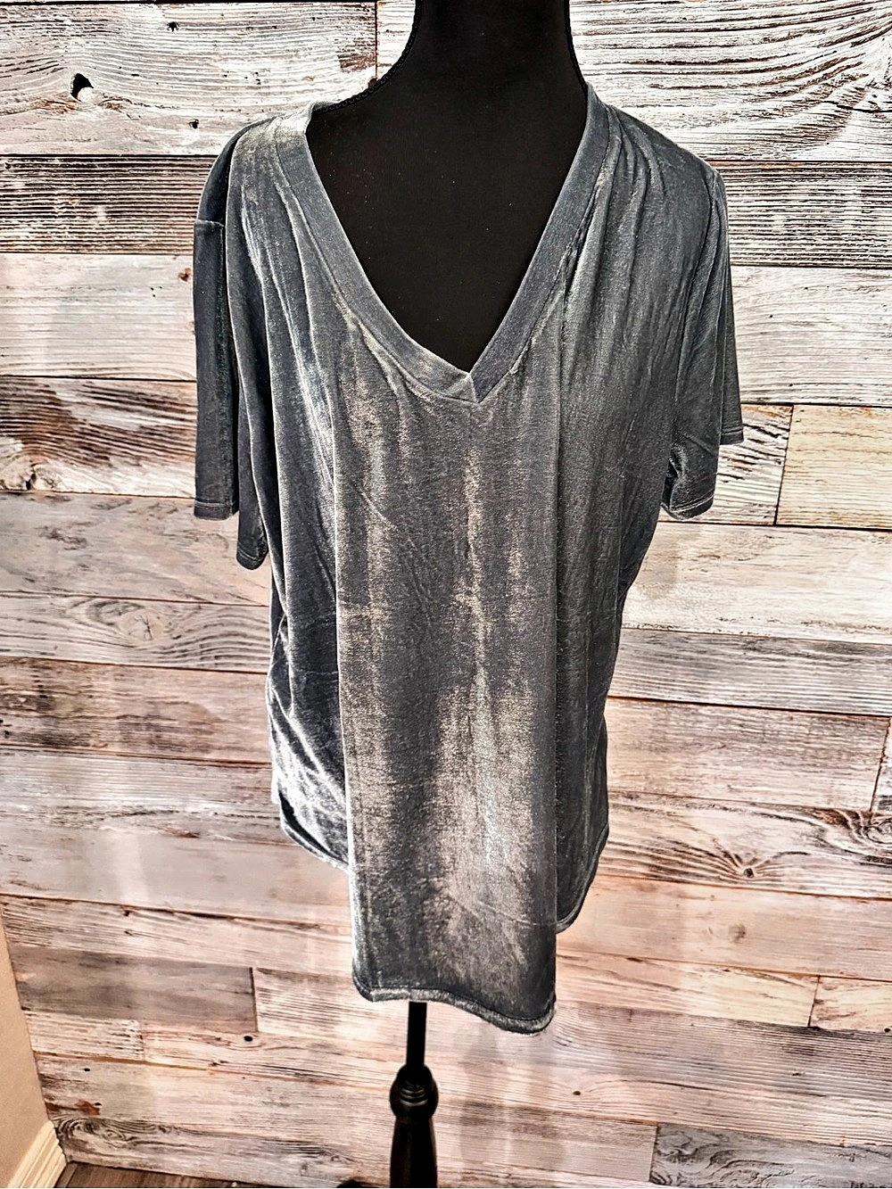 K. Jordan Gray Velvet Blouse Size 1X Like New